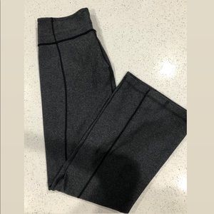 lululemon yoga pants!!